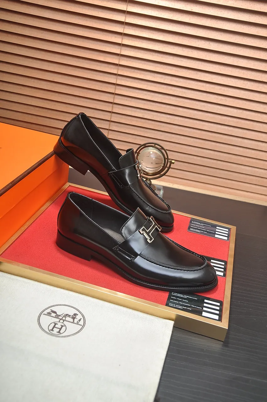 Men's shoes💰520💶[HERMES] (cowhide lining)🍀Italian top luxury🍀He does not pursue novel styles and gorgeous colors, but attracts the favor of successful men with his flawless, elegant and classic style. Formal leather shoes This very comfortable, simple and stable style allows you to easily match any style! The pattern is absolutely 1:1 refined from the original case, and we strive for excellence in materials, imported cowhide + cowhide lining💪💪💪extraordinary texture👍! .Code number: 38-45 (45 customized)